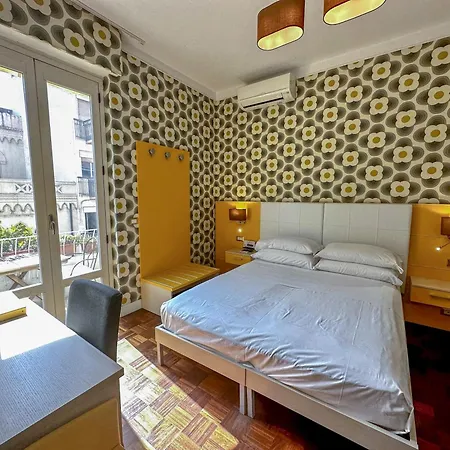 Pellicano فندق مبيت وإفطار ريجّو دي كالابريا